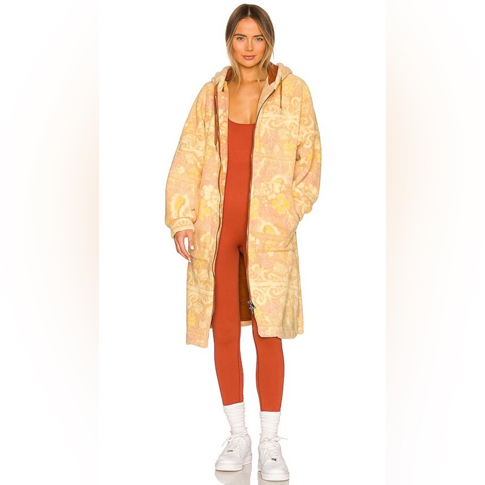 SOLD NWOT Cozy Printed Blanket Hoodie